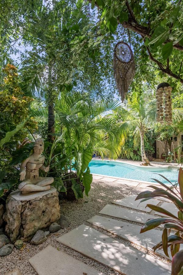 Deluxe Bungalow mit Gartenblick
