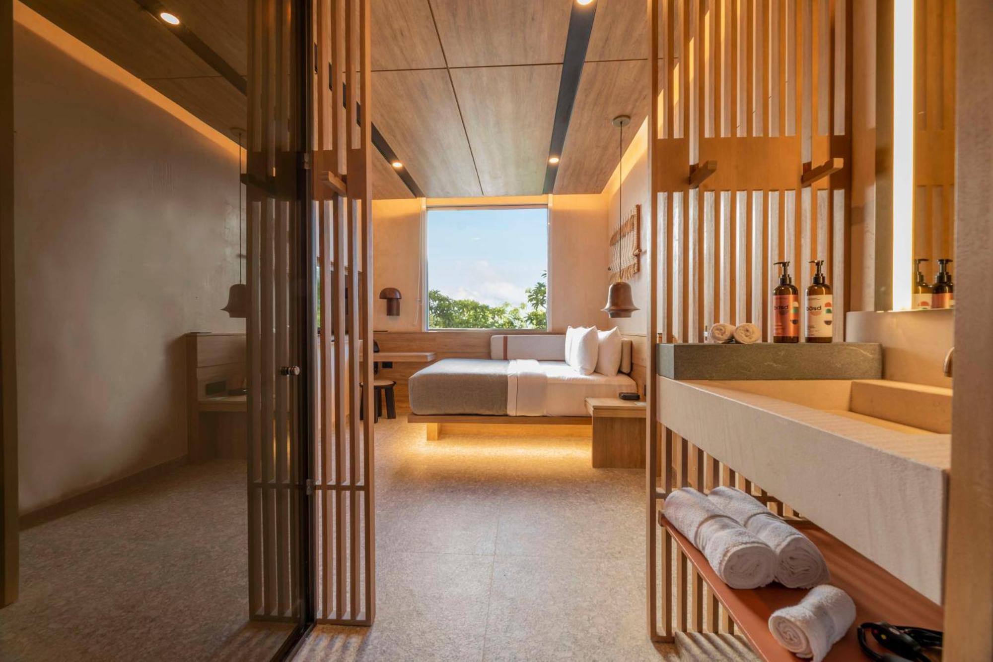 Quarto com Cama Queen-size e Acesso à Cobertura