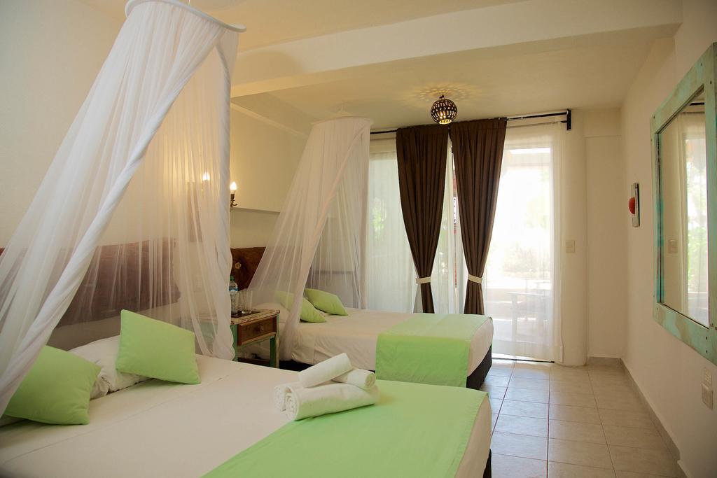Standard Twin Room,1580782699:JPEG