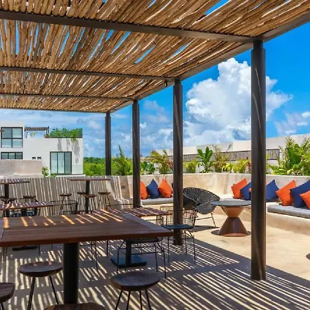 Luxury And Family Condo In La Veleta-2